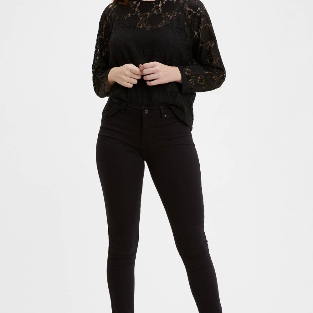 LEVIS 711 Skinny Jean